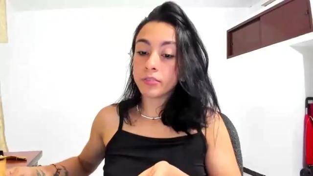 Image 11 of xisalondx Stream on Chaturbate on 16 months ago