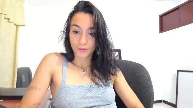 Image 11 of xisalondx Stream on Chaturbate on 15 months ago