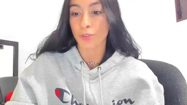 Image 2 of xisalondx Stream on Chaturbate on 14 months ago