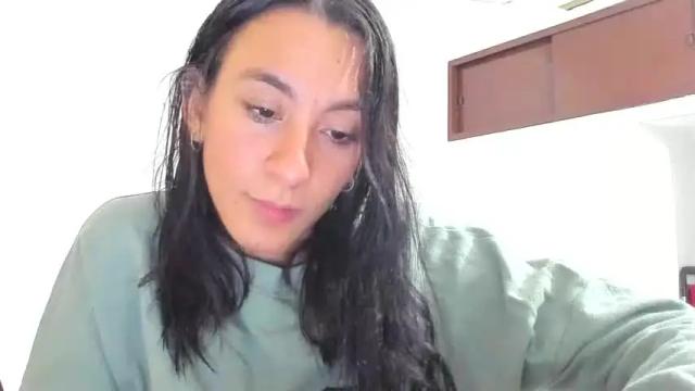 Image 4 of xisalondx Stream on Chaturbate on 14 months ago