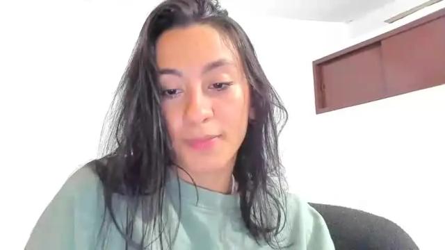 Image 7 of xisalondx Stream on Chaturbate on 14 months ago