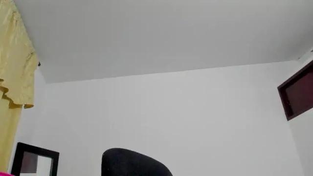 Image 3 of xisalondx Stream on Chaturbate on 13 months ago