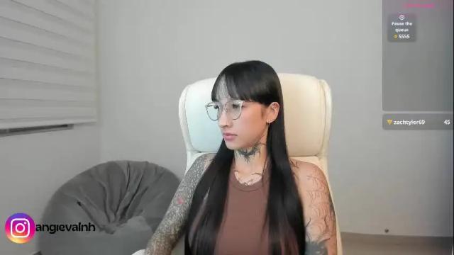 Image 8 of xisisxx Stream on Chaturbate on 1 month ago