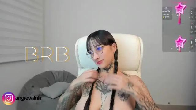Image 6 of xisisxx Stream on Chaturbate on 1 month ago