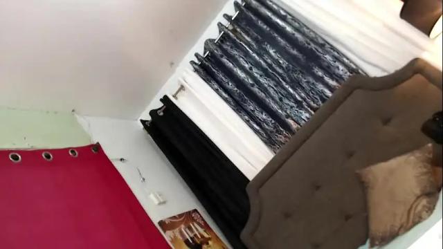 Image 2 of xkaytlyn_whitexx Stream on Chaturbate on 3 months ago