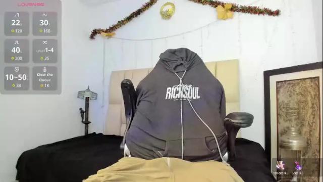 Image 2 of xkim_starx Stream on Chaturbate on 9 days ago