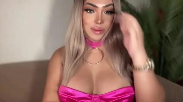 Image 2 of xladywithcock4uxx Stream on Chaturbate on 1 month ago