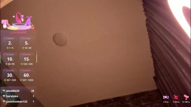 Image 2 of xlaracroftx Stream on Chaturbate on 2 months ago