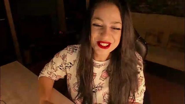 Image 8 of xlaracroftx Stream on Chaturbate on 22 days ago