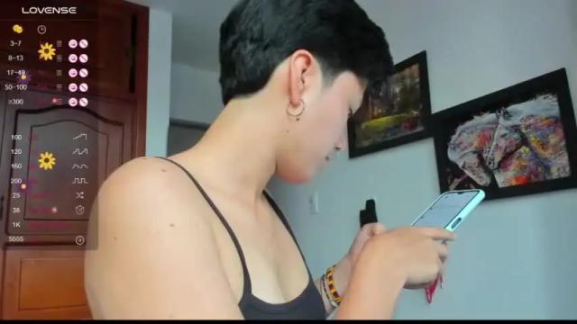 Image 11 of xlatin_girlssx Stream on Chaturbate on 12 months ago