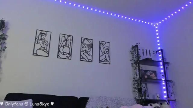 Image 8 of xlunaskye Stream on Chaturbate on 21 days ago