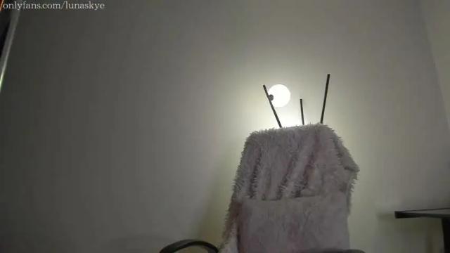 Image 4 of xlunaskye Stream on Chaturbate on 20 days ago