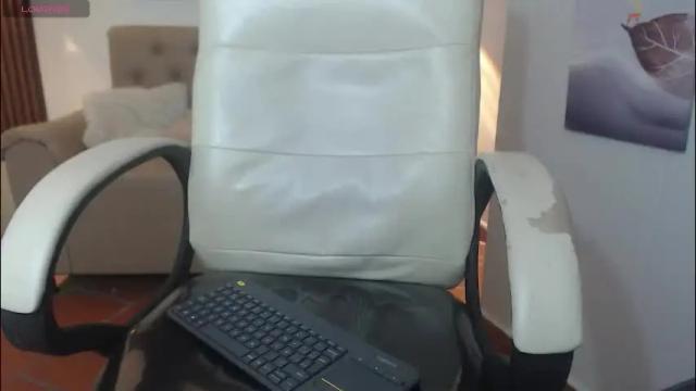 Image 4 of xlunna Stream on Chaturbate on 2 months ago