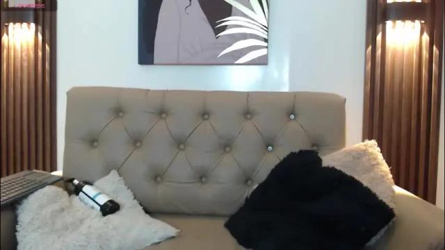 Image 12 of xlunna Stream on Chaturbate on 1 month ago