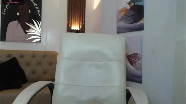 Image 2 of xlunna Stream on Chaturbate on 1 month ago