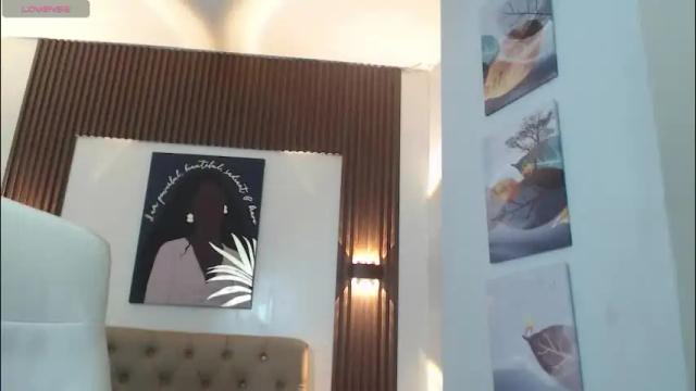 Image 3 of xlunna Stream on Chaturbate on 1 month ago