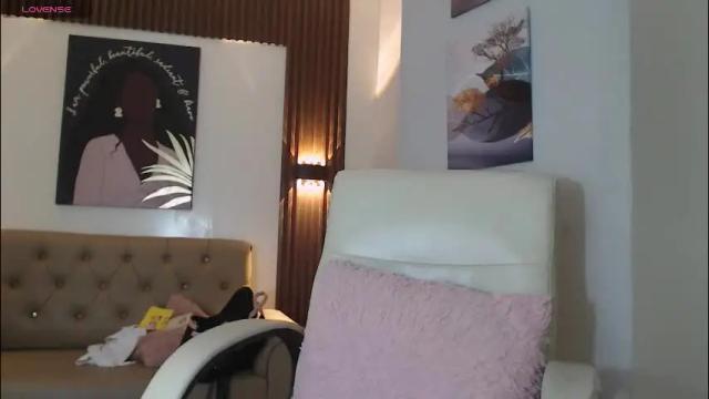 Image 2 of xlunna Stream on Chaturbate on 1 month ago