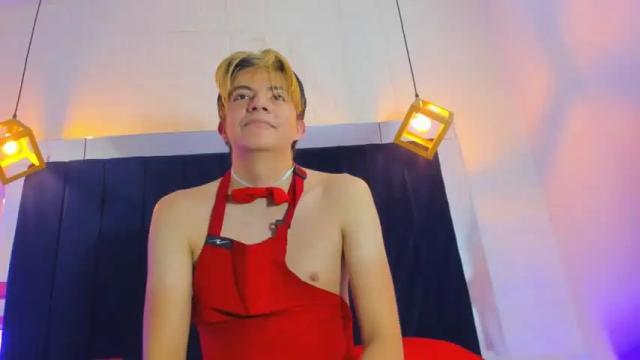 Image 12 of xmatthewmartinez Stream on Chaturbate on 14 months ago