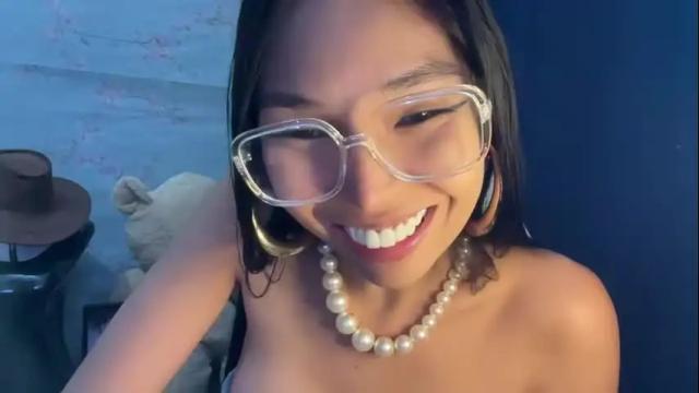Image 11 of xmonica_cummerx Stream on Chaturbate on 2 months ago