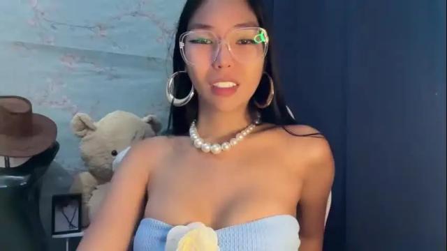 Image 4 of xmonica_cummerx Stream on Chaturbate on 2 months ago