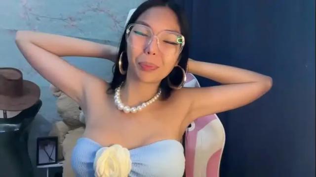 Image 6 of xmonica_cummerx Stream on Chaturbate on 2 months ago