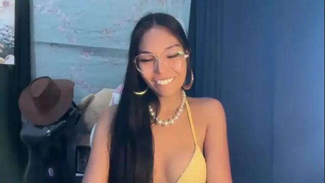 Image 10 of xmonica_cummerx Stream on Chaturbate on 1 month ago