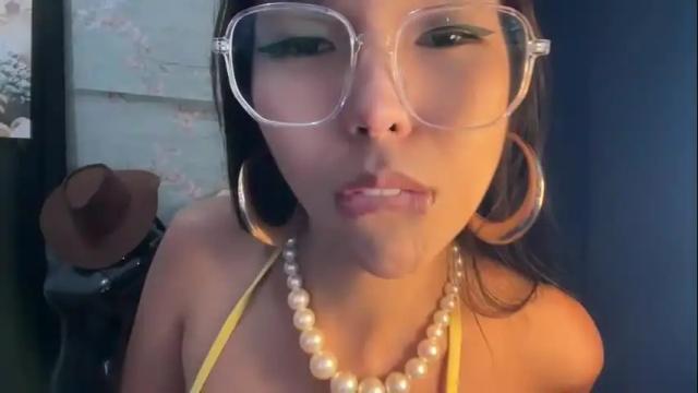 Image 11 of xmonica_cummerx Stream on Chaturbate on 1 month ago