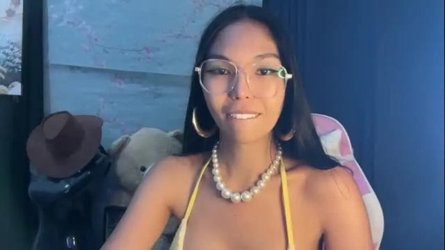 Image 12 of xmonica_cummerx Stream on Chaturbate on 1 month ago