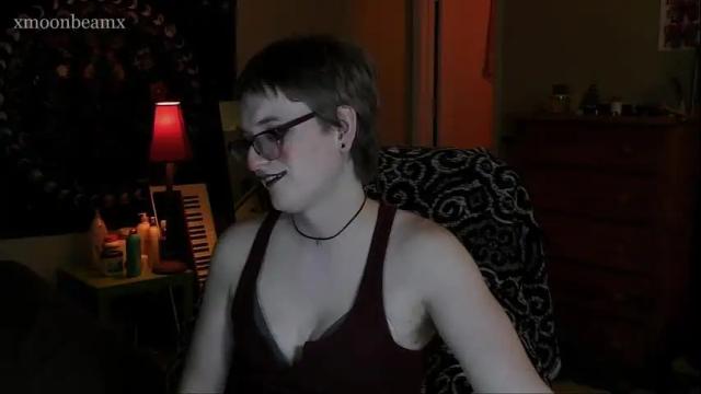 Image 4 of xmoonbeamx Stream on Chaturbate on 16 days ago