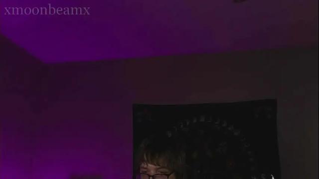 Image 4 of xmoonbeamx Stream on Chaturbate on 1 month ago