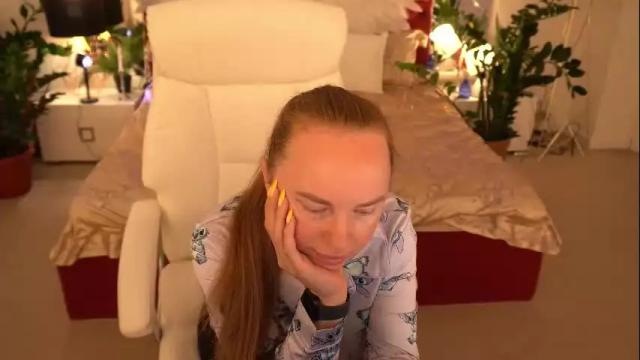 Image 6 of xo_monica Stream on Chaturbate on 17 days ago
