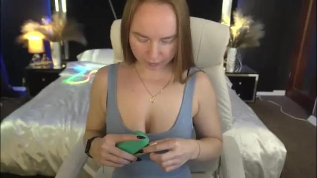 Image 2 of xo_monica Stream on Chaturbate on 1 month ago
