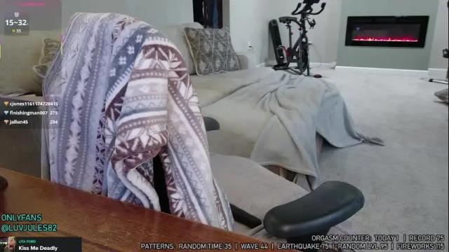 Image 8 of xoxojules Stream on Chaturbate on 1 month ago