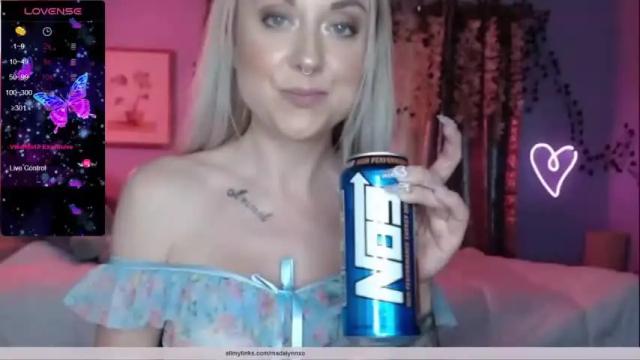 Image 2 of xoxomadalynn Stream on Chaturbate on 16 months ago