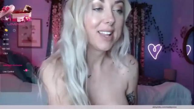 Image 10 of xoxomadalynn Stream on Chaturbate on 15 months ago
