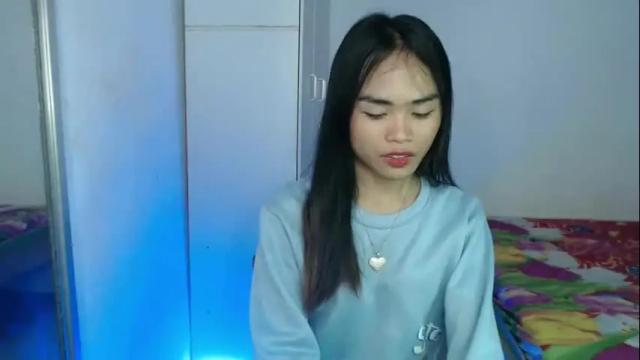 Image 12 of xpinaycreamcockx Stream on Chaturbate on 6 days ago