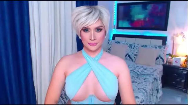Image 2 of xplaymateamandax Stream on Chaturbate on 2 days ago