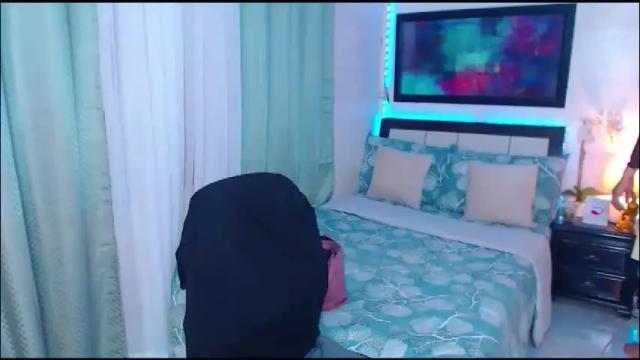 Image 8 of xplaymateamandax Stream on Chaturbate on 7 days ago