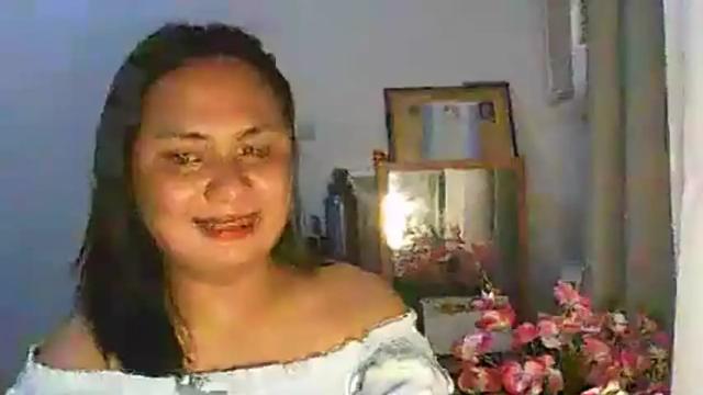 Image 10 of xqueen_beatricex Stream on Chaturbate on 17 months ago
