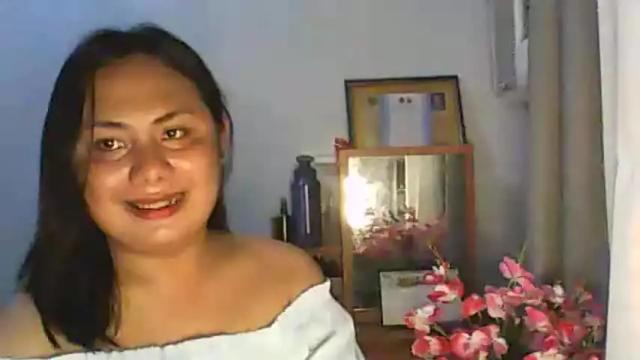Image 12 of xqueen_beatricex Stream on Chaturbate on 17 months ago