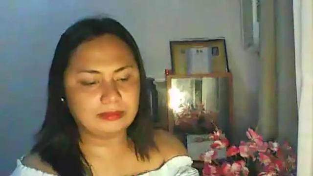 Image 3 of xqueen_beatricex Stream on Chaturbate on 17 months ago