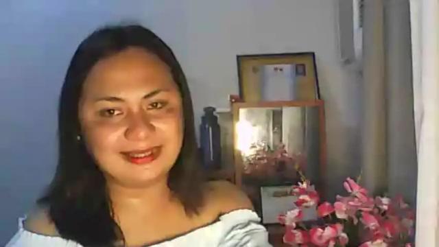 Image 4 of xqueen_beatricex Stream on Chaturbate on 17 months ago