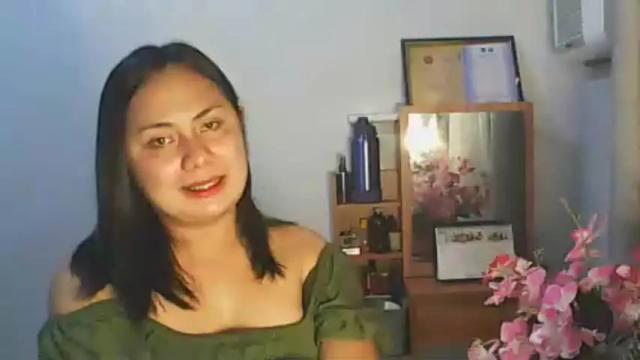Image 6 of xqueen_beatricex Stream on Chaturbate on 16 months ago
