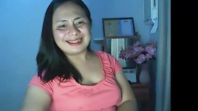 Image 3 of xqueen_beatricex Stream on Chaturbate on 16 months ago