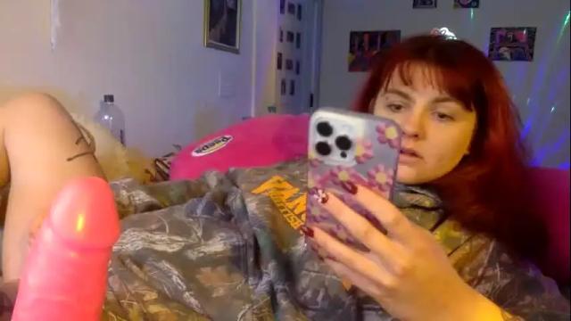 Image 2 of xratedcherry Stream on Chaturbate on 2 months ago