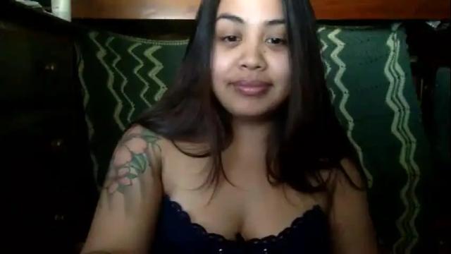 Image 11 of xravemommydezzx Stream on Chaturbate on 19 months ago