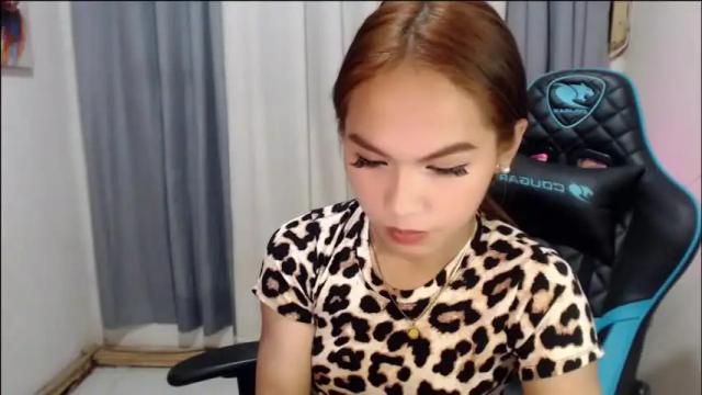 Image 11 of xseductive_airax Stream on Chaturbate on 14 months ago