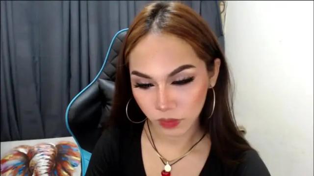Image 7 of xseductive_airax Stream on Chaturbate on 13 months ago