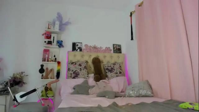 Image 6 of xshantall_hotx Stream on Chaturbate on 1 month ago