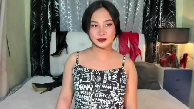 Image 7 of xslutty_candicexx Stream on Chaturbate on 1 month ago